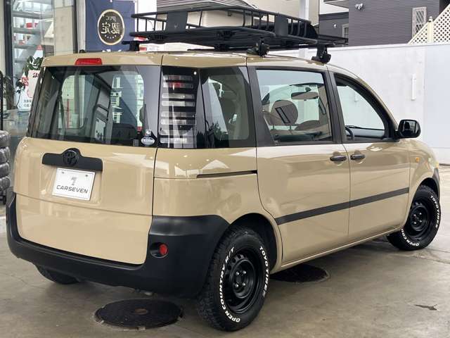2003 Toyota Sienta – thumbnail 2