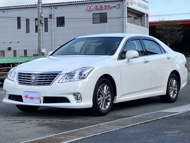2010 Toyota Crown Royal