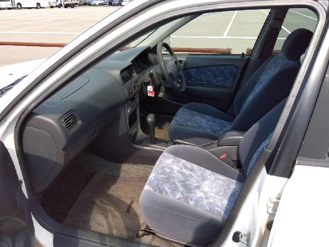 1999 Toyota Sprinter Carib – thumbnail 3