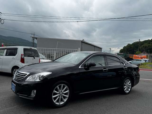 2008 Toyota Crown Royal – thumbnail 3