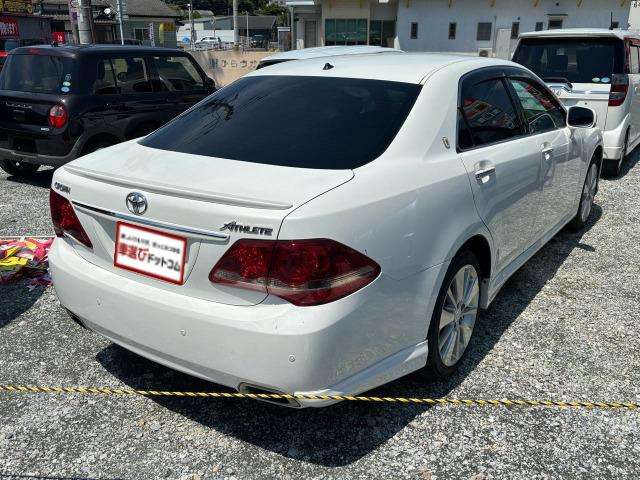 2008 Toyota Crown Athlete – thumbnail 4