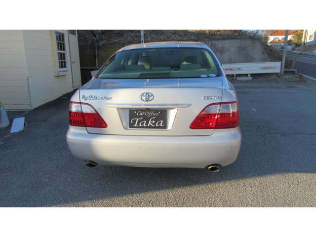 2006 Toyota Crown Royal – thumbnail 3