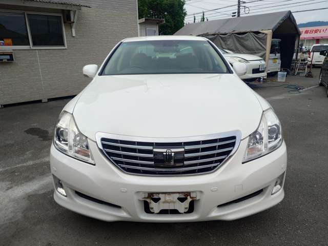 2009 Toyota Crown Royal – thumbnail 2
