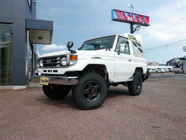 2000 Toyota Land Cruiser 70