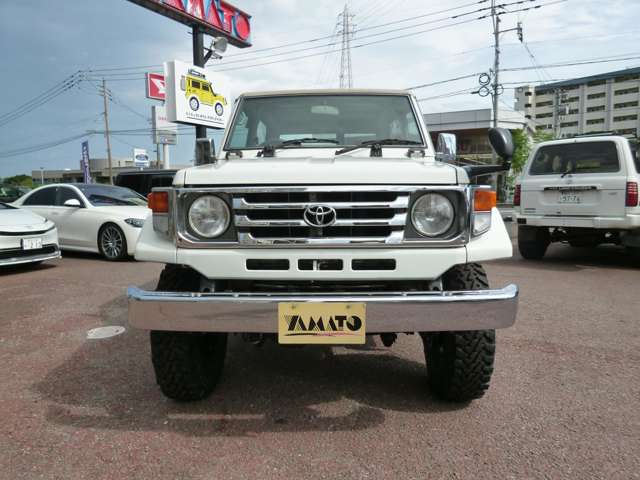 2000 Toyota Land Cruiser 70 – thumbnail 3