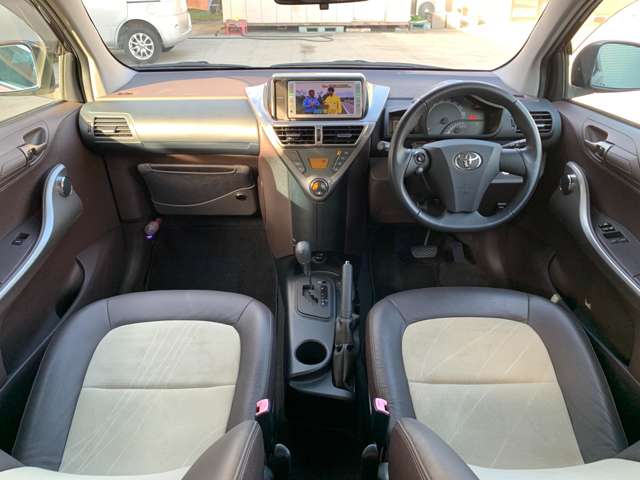 2008 Toyota iQ – thumbnail 3