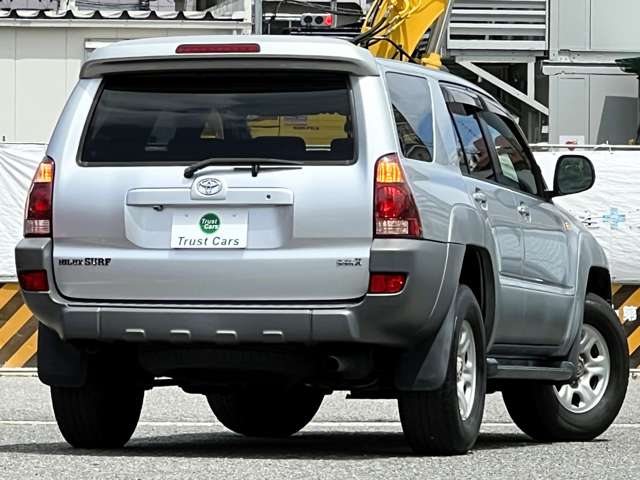 2005 Toyota Hilux Surf – thumbnail 2