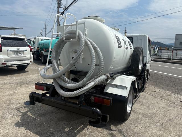 2011 Mitsubishi Fuso Canter – thumbnail 3