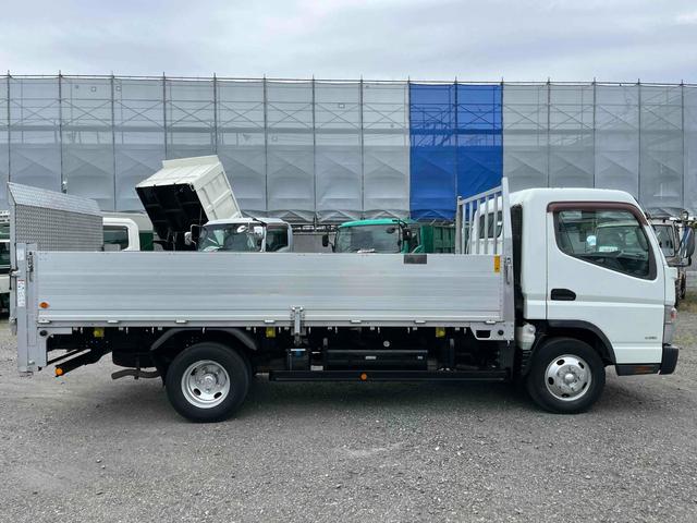 2011 Mitsubishi Fuso Canter – thumbnail 3