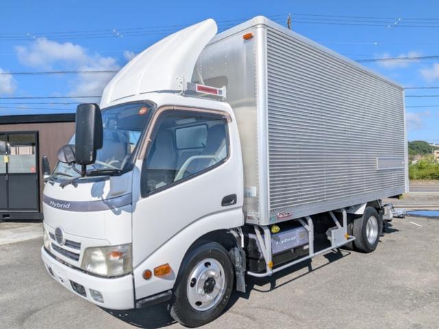 2010 Hino Dutro