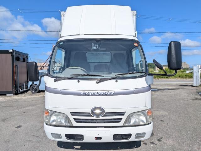 2010 Hino Dutro – thumbnail 3
