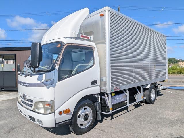 2010 Hino Dutro – thumbnail 4