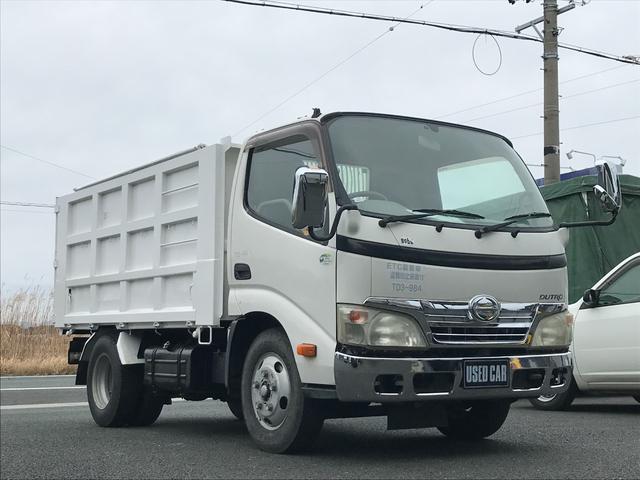 2011 Hino Dutro – thumbnail 3