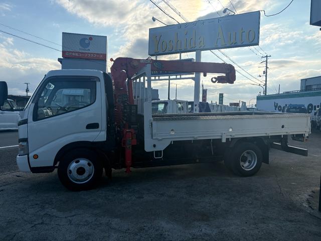 2005 Hino Dutro – thumbnail 2