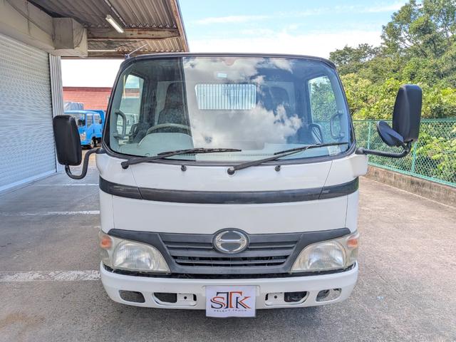 2010 Hino Dutro – thumbnail 3
