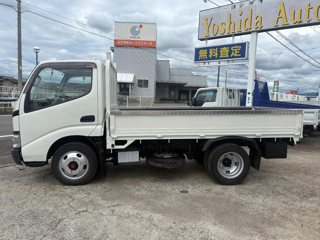 2005 Hino Dutro – thumbnail 2