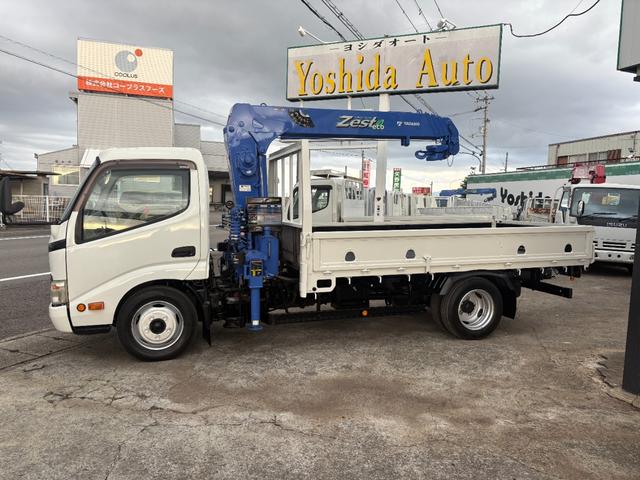 2010 Hino Dutro – thumbnail 2