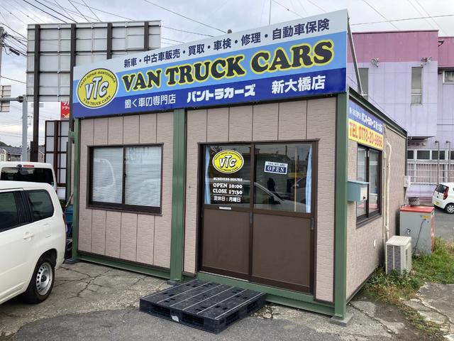 2004 Isuzu Elf – thumbnail 4