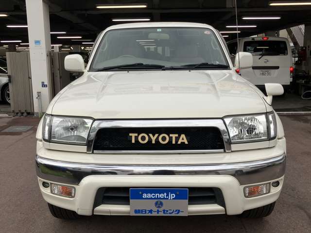 2002 Toyota Hilux Surf – thumbnail 2