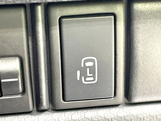 2011 Suzuki Solio – thumbnail 3