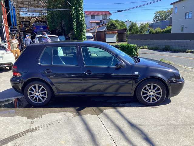 2003 Volkswagen Golf – thumbnail 4