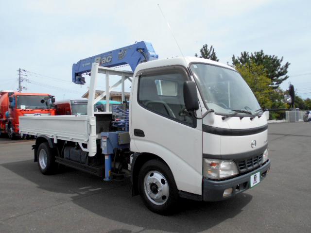 2004 Hino Dutro – thumbnail 3