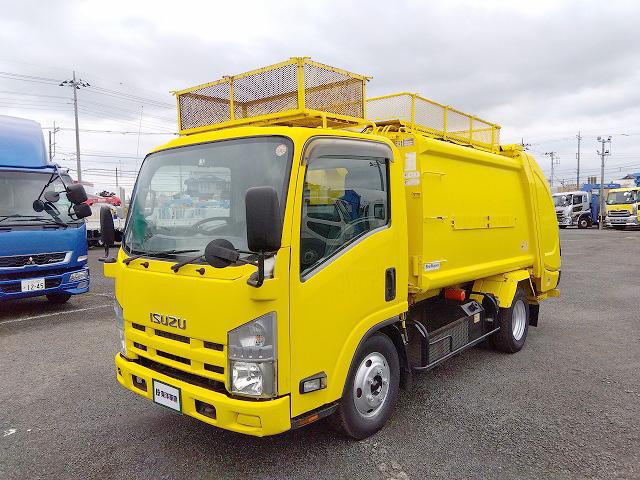 2010 Isuzu Elf – thumbnail 2