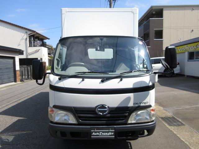 2010 Hino Dutro – thumbnail 3