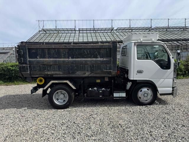 2006 Isuzu Elf – thumbnail 4