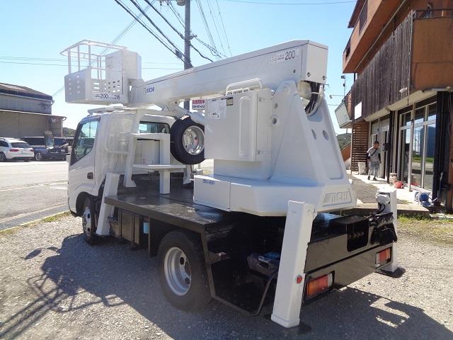 2005 Hino Dutro – thumbnail 4