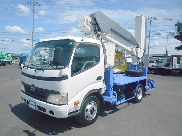 2011 Hino Dutro – thumbnail 2