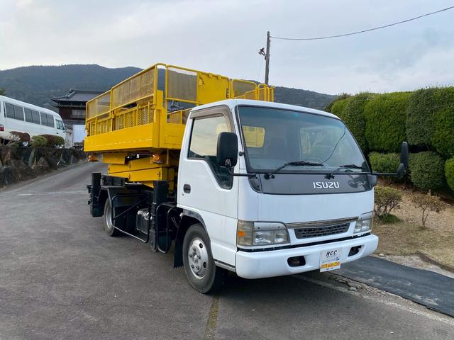 2004 Isuzu Elf – thumbnail 2