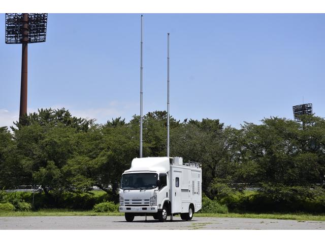 2009 Isuzu Elf
