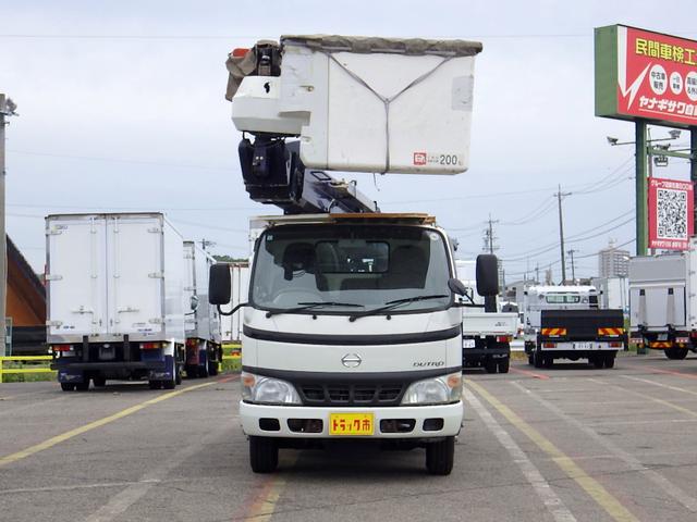 2006 Hino Dutro – thumbnail 3