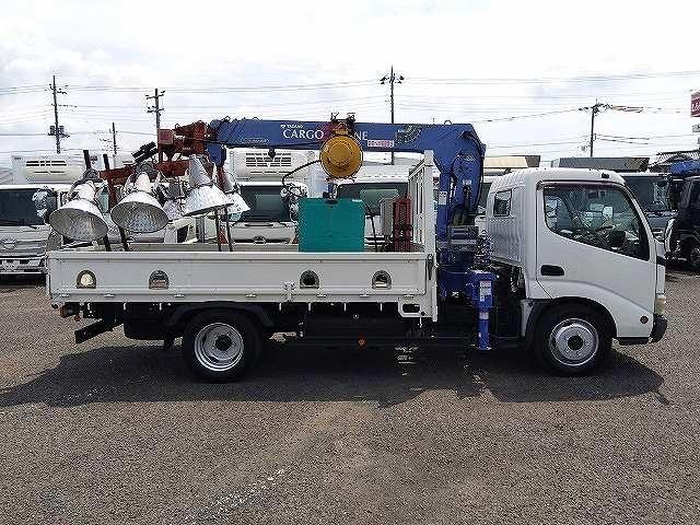 2008 Hino Dutro – thumbnail 4