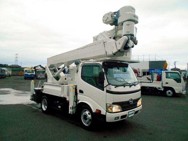 2010 Hino Dutro – thumbnail 3