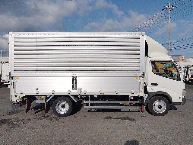 2006 Hino Dutro – thumbnail 4