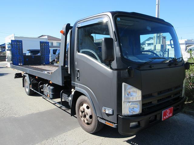 2011 Isuzu Elf – thumbnail 4