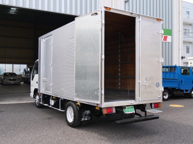 2003 Isuzu Elf – thumbnail 2