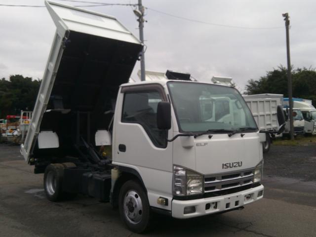 2011 Isuzu Elf – thumbnail 2