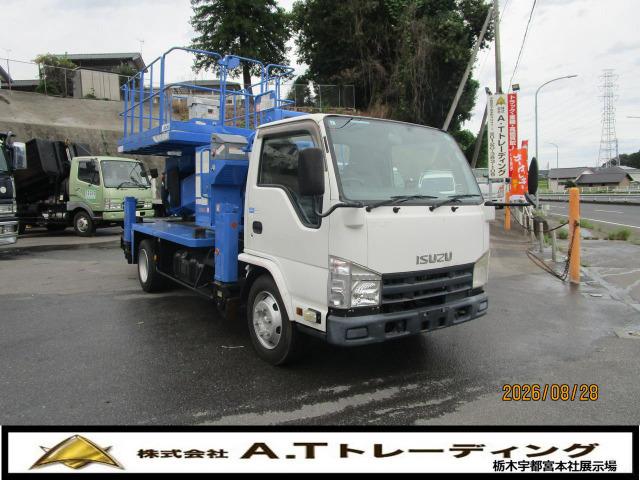 2011 Isuzu Elf