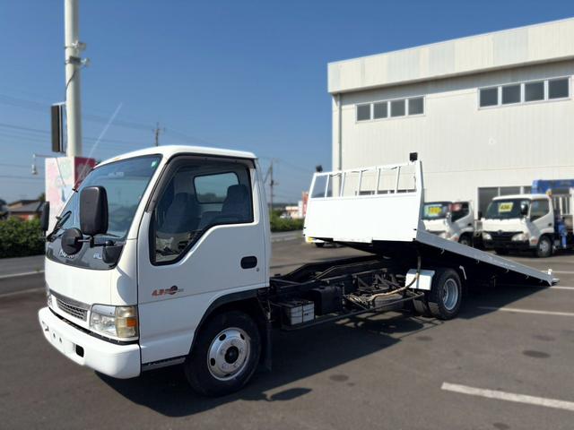 2004 Isuzu Elf