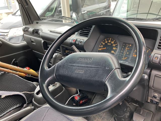 2001 Isuzu Elf – thumbnail 2
