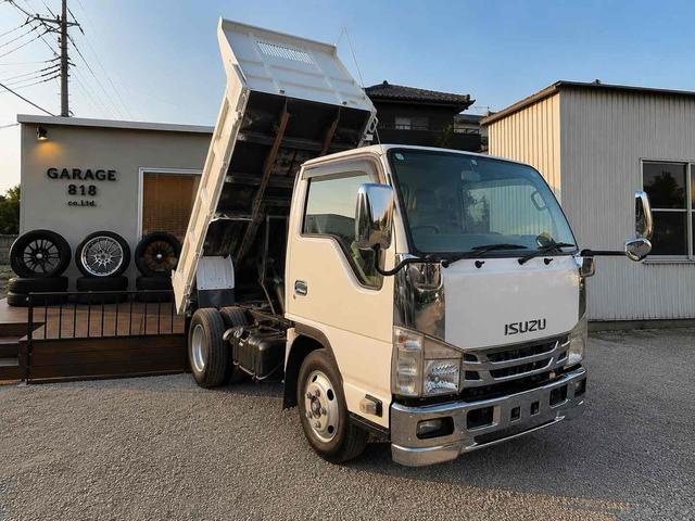 2011 Isuzu Elf – thumbnail 3