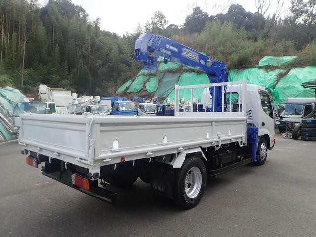 2011 Hino Dutro – thumbnail 4