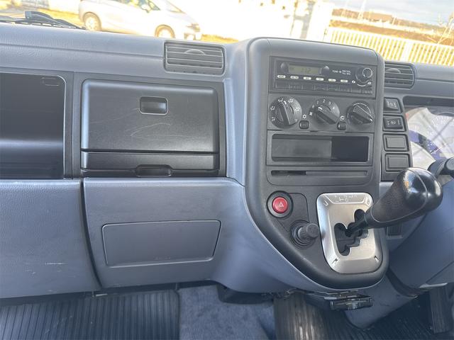 2006 Mitsubishi Fuso Canter – thumbnail 2