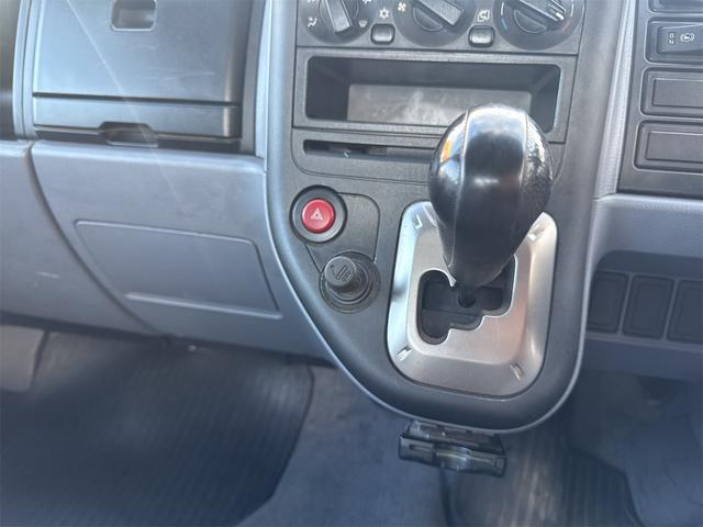 2006 Mitsubishi Fuso Canter – thumbnail 4