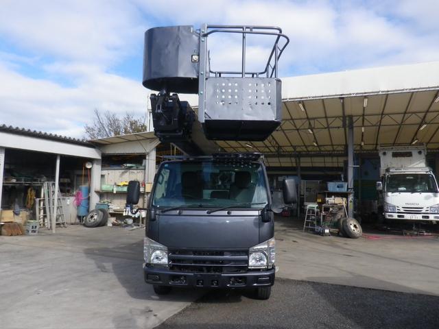 2009 Isuzu Elf – thumbnail 2