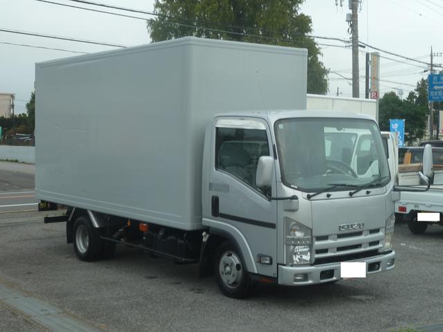 2007 Isuzu Elf – thumbnail 3