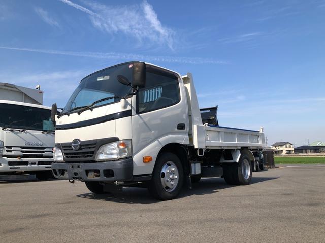 2010 Hino Dutro – thumbnail 3